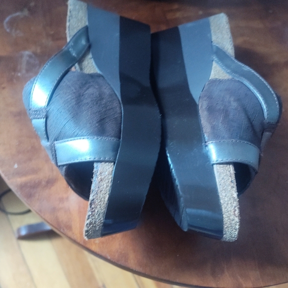 Naot Pixie Open Toe Wedge Sandal - Picture 5 of 7